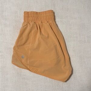 Lululemon Hotty Hot High-Rise Lined Short 2.5"